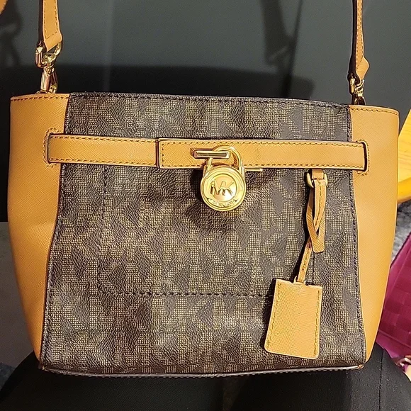 MK crossbody bag - Picture 1 of 8